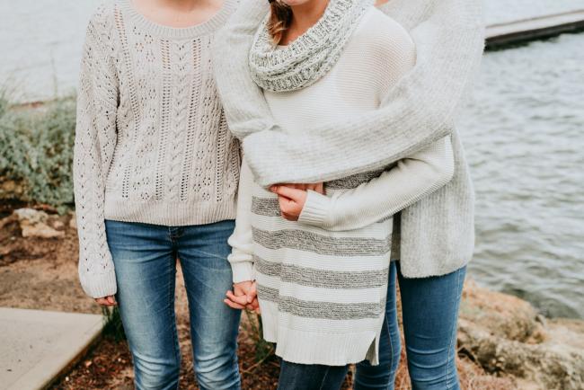 20180526-20180526-DSC_5780 Sisters with arms wrapped around each other during family photography Perth session