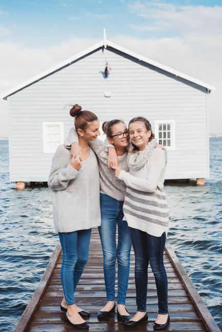 20180526-20180526-DSC_5894 Sisters on the jetty of the Crawley Boat Shed with family photographer Perth