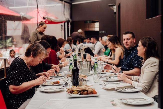 20180930-DSC_0244 People eating during events photography Perth session