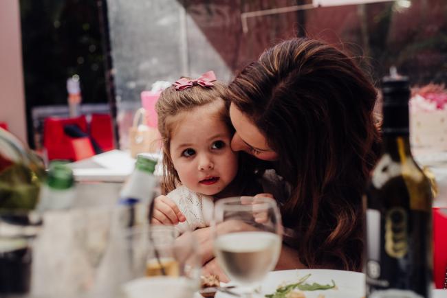 20180930-DSC_0274 Mother kissing daughter during events photography Perth session