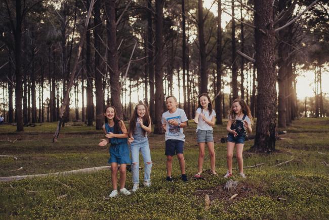 20181005-DSC_0442 Cousins standing and dancing during Perth family photography session at The Pines Wanneroo