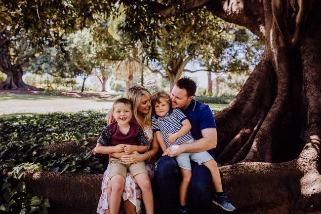 20181104-DSC_7226 Family of 4 sitting on the bough of the tree during a mini session with Perth family photographer at Hyde Park