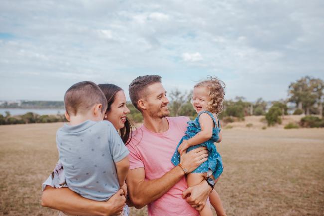 Family of 4 during a Perth extended family photography session