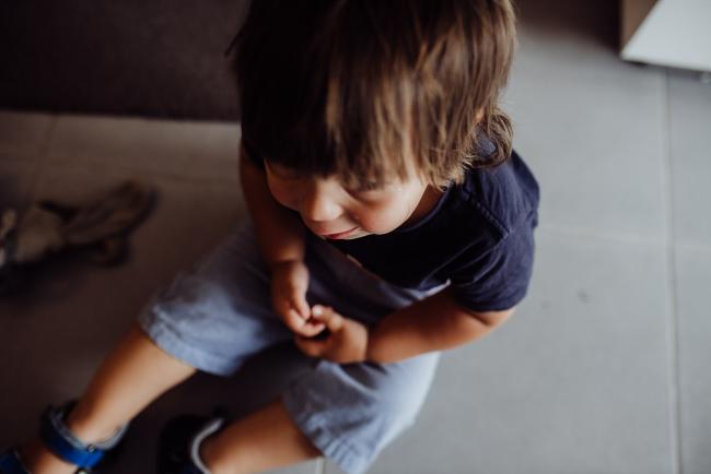 Perth-Family-Photographer-5-of-26 Top down image of little boy crying with Perth family photographer