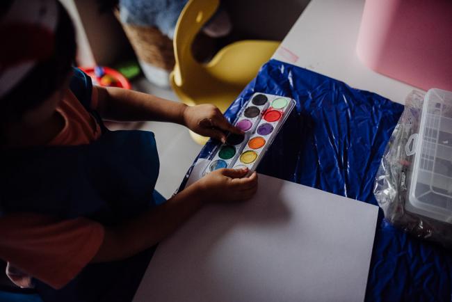 20190416-DSC_1740 Top down image of colourful paints with Perth family photographer