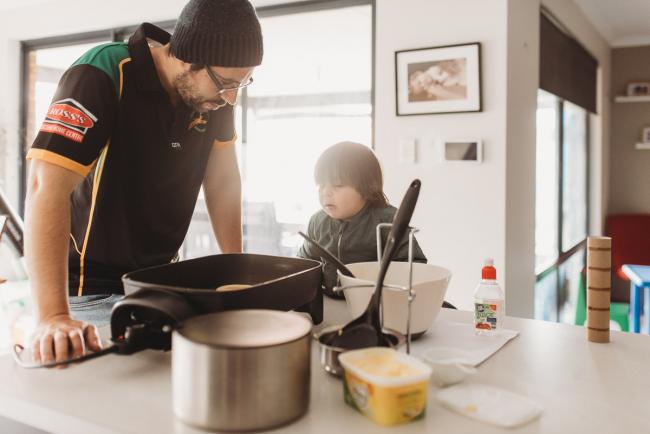 20190616-DSC_4925 Father and son making pancakes with Perth family lifestyle photographer