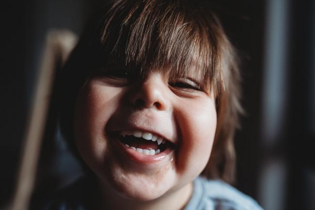 20190620-DSC_8042 Close up of little boy laughing with Perth family photographer