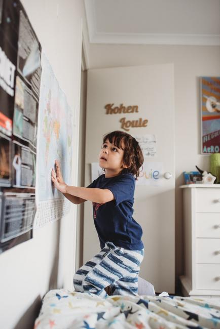 20190622-DSC_8188 Little boy looking at a map poster with Perth family lifestyle photographer