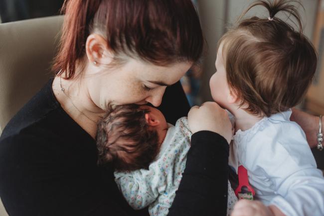 Newborn-and-Fresh-48-Photographer-Perth-SJOG-Mt-Lawley-28-of-51 Mother with daughters with Perth Fresh 48 photographer at SJOG Mt Lawley