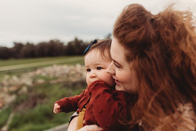 Mum and daughter with Perth family photographer at Perry's Paddock