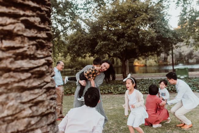Family-Photographer-Perth-Hyde-Park-48-of-54 Family running around and laughing during Perth extended family session at Hyde Park with Perth family photographer