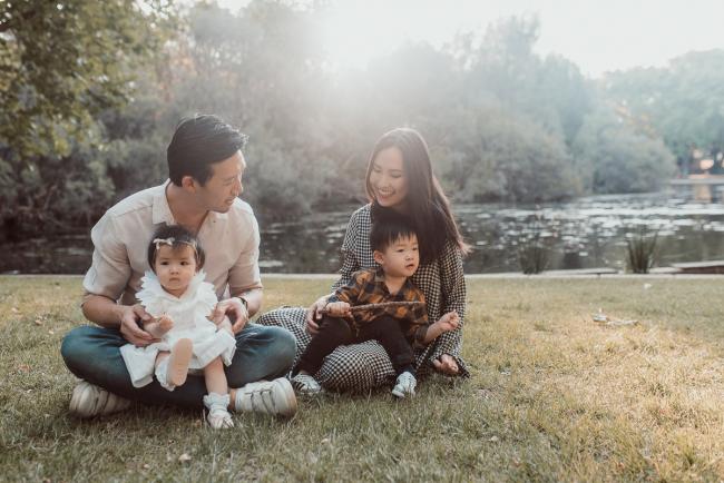 Family-Photographer-Perth-Hyde-Park-7-of-54 Family of four sitting on the grass during Perth extended family session at Hyde Park with Perth family photographer