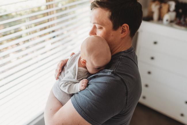 Perth-Newborn-Photographer-Alana-Prosper-Photography-19-of-31 dad holding baby on shoulder with Perth lifestyle newborn photographer Alana Prosper Photography