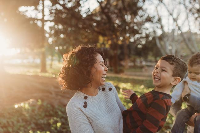 mother and son laughing with Perth family photographer Alana Prosper Photography at Hyde Park